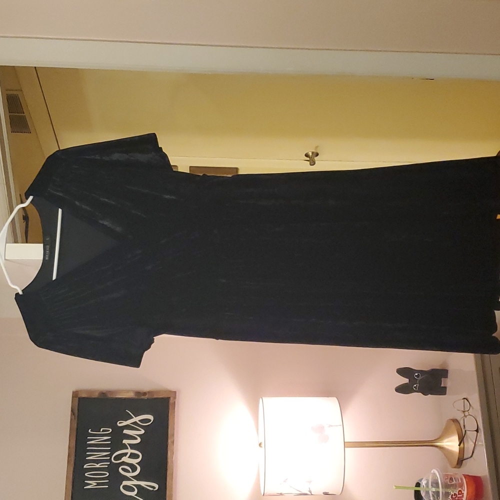 Black velvet dres
